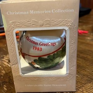 Vintage Christmas memories ornament, 1983